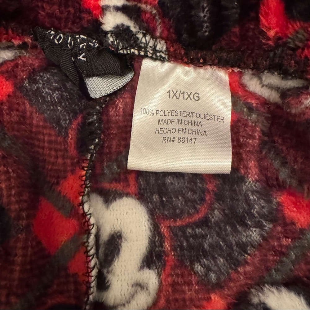Disney Red and Black Plaid Mickey Mouse Pajama Pants Size 1X - Picture 6 of 9